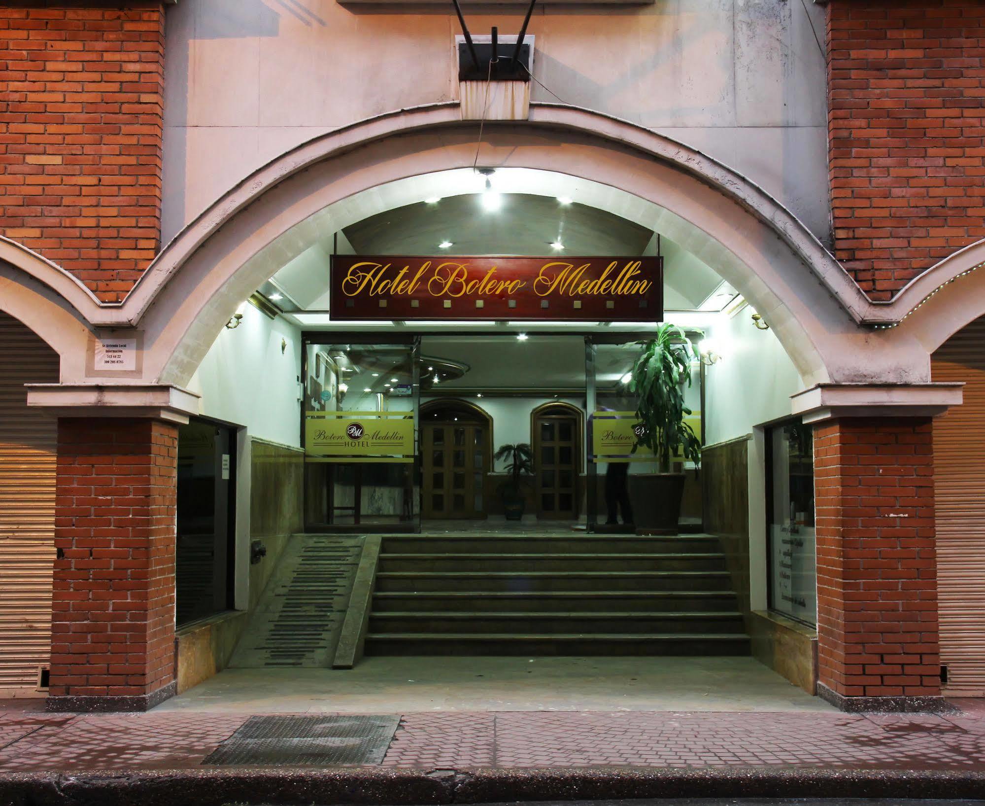 Hotel Ayenda 1235 Botero Medellín Exterior foto